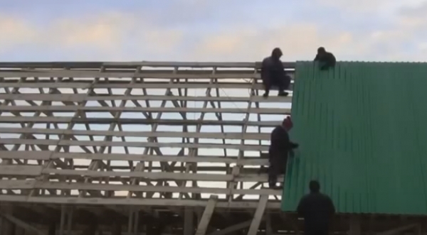 Photo of Технология монтажа профлиста на кровле здания